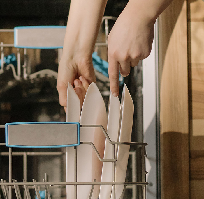 The Easy & Essential Guide to Dishwasher Efficiency
